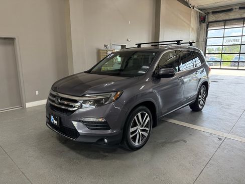 Used 2016 Honda Pilot Touring image 2