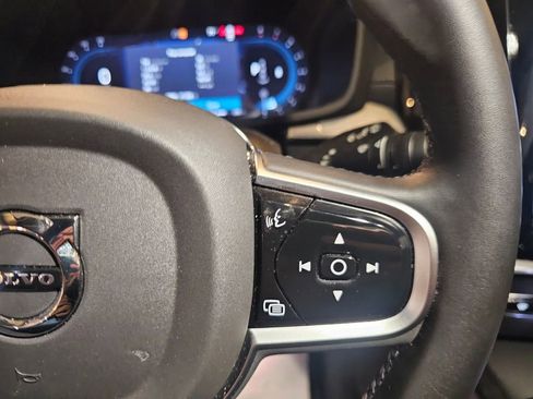 Certified 2025 Volvo V60 B5 Cross Country Ultra image 22