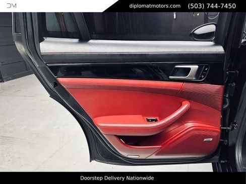 Used 2018 Porsche Panamera 4S AWD/4WD image 26