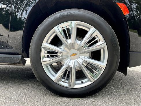 Used 2023 Chevrolet Tahoe High Country image 12