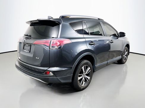 Used 2018 Toyota RAV4 XLE image 4