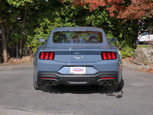 New 2025 Ford Mustang Premium image 19