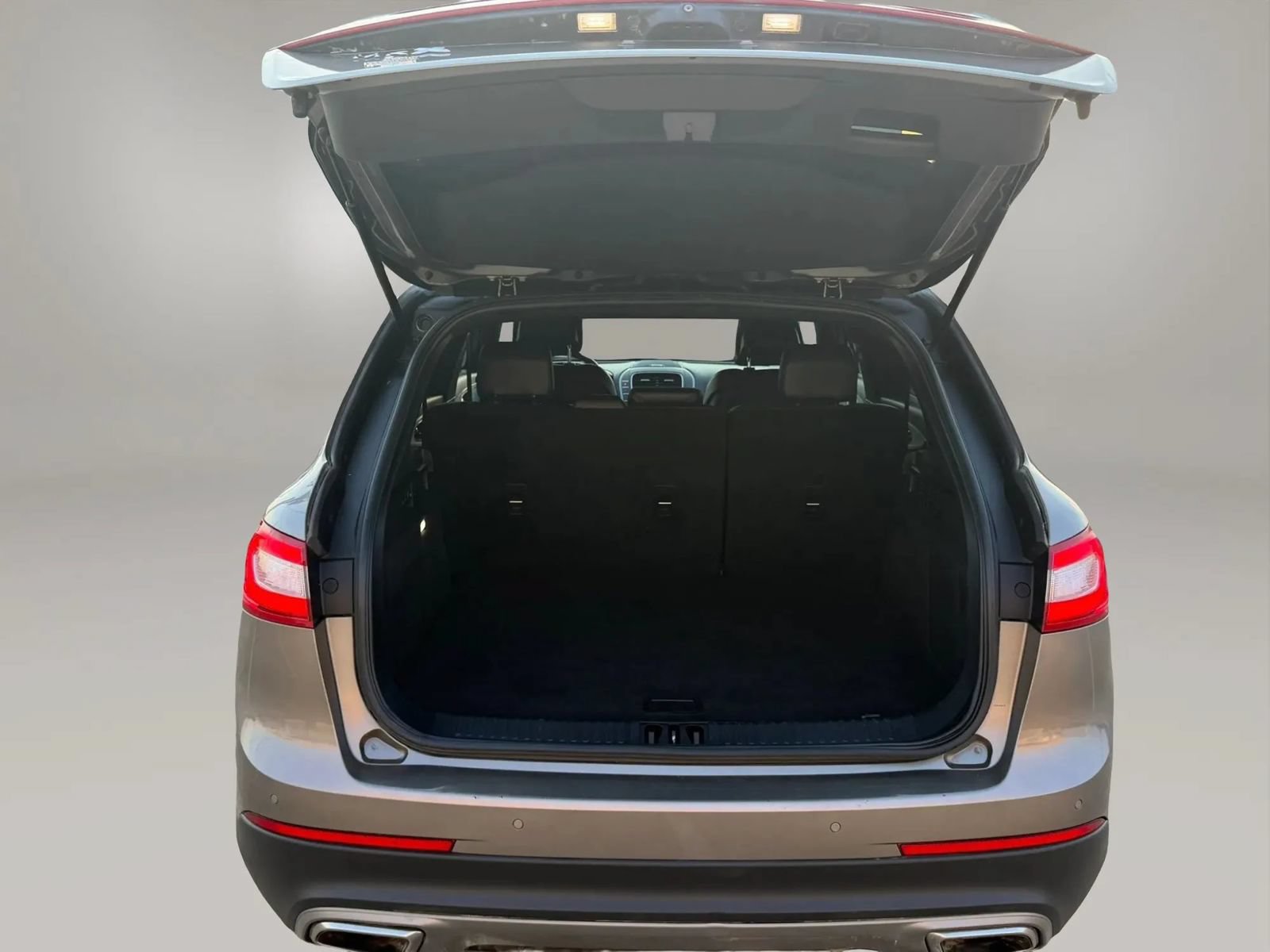 Used 2017 Lincoln MKX Premiere FWD image 17