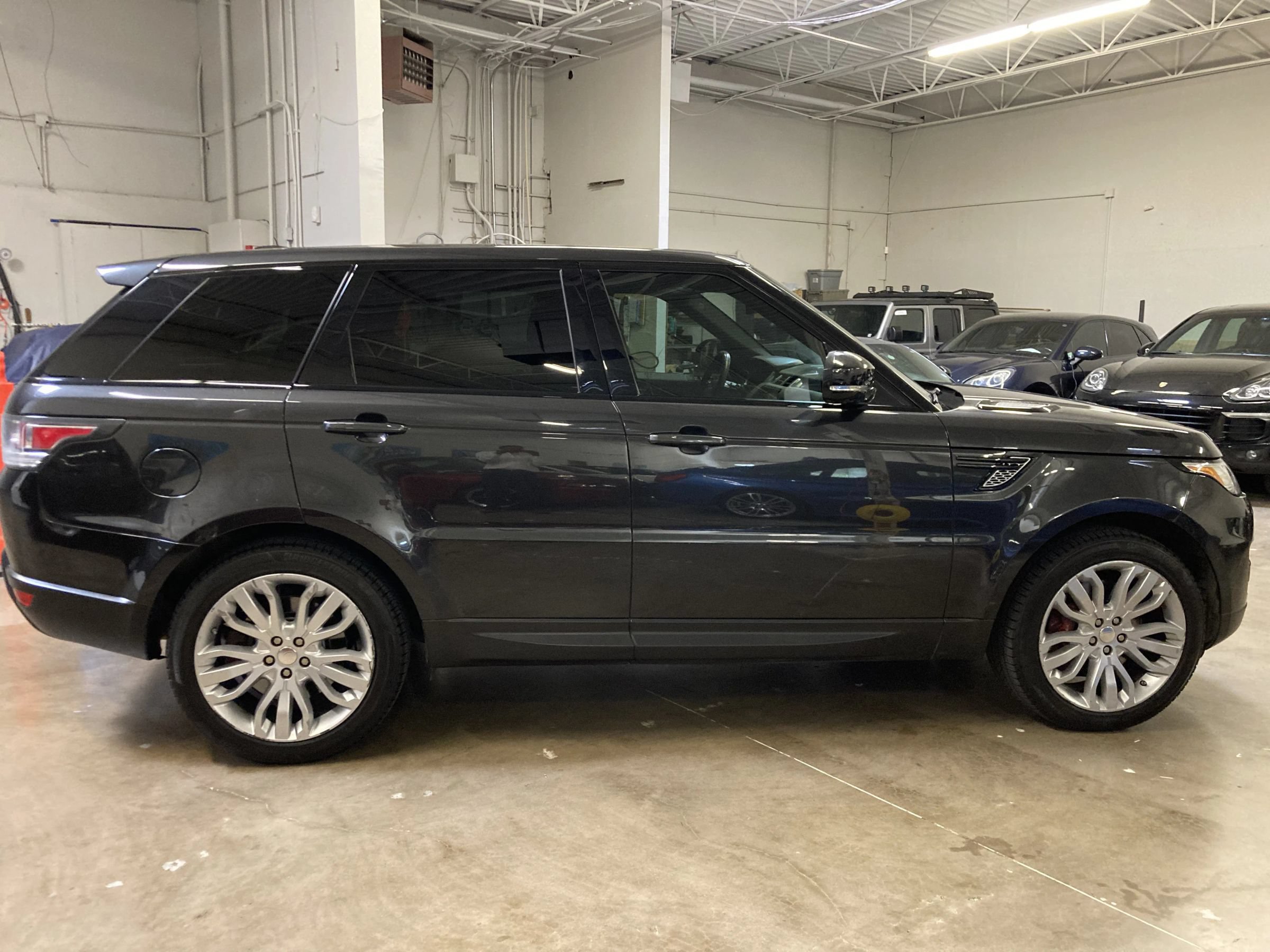 Used 2014 Land Rover Range Rover Sport Autobiography AWD/4WD image 8