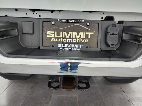 Used 2022 RAM 2500 Big Horn w/ Cold Weather Group image 31