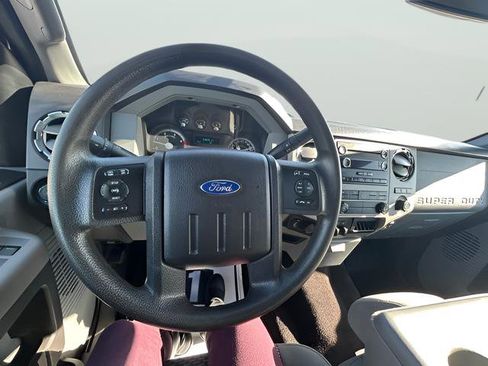 Used 2015 Ford F250 XLT w/ XLT Value Package image 11