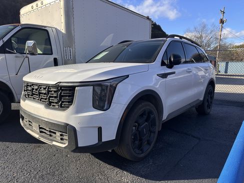 Used 2024 Kia Sorento SX image 3