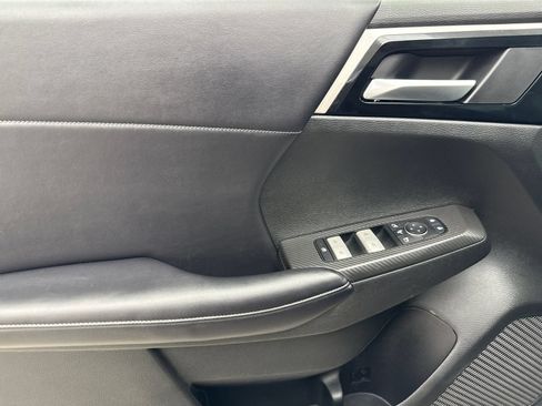 Used 2023 Mitsubishi Outlander SE AWD/4WD image 35