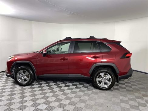 Used 2025 Toyota RAV4 XLE image 5