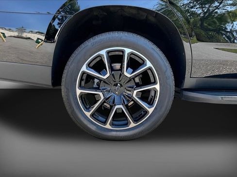 Used 2025 Chevrolet Tahoe RST w/ Comfort Package AWD/4WD image 38