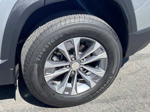 Used 2025 Chevrolet Equinox LT FWD image 31
