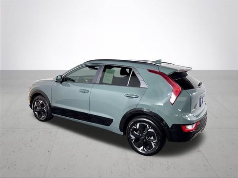 Used 2024 Kia Niro Wind w/ Wind Preserve Package FWD image 8