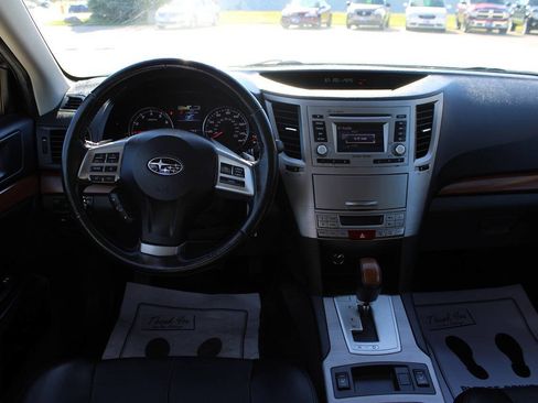 Used 2014 Subaru Outback 2.5i Limited AWD/4WD image 11