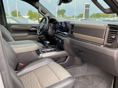 Used 2024 Chevrolet Silverado 1500 ZR2 w/ Technology Package AWD/4WD image 22