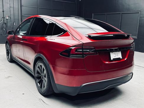 Used 2023 Tesla Model X AWD/4WD image 4