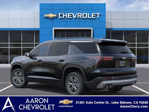 New 2026 Chevrolet Traverse LT image 3