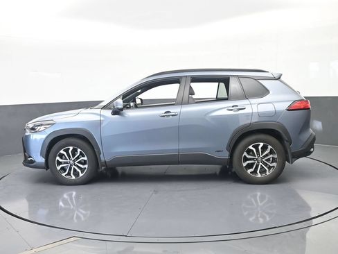 Used 2024 Toyota Corolla Cross AWD Hybrid image 3