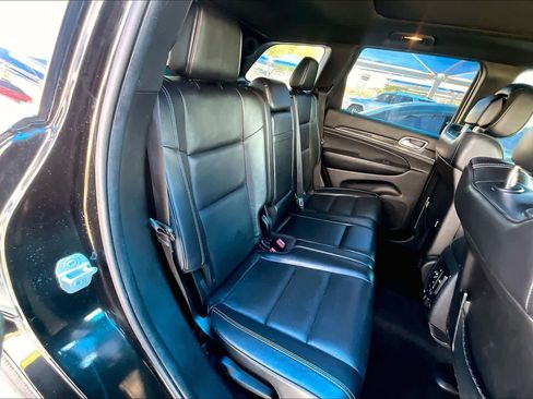Used 2015 Jeep Grand Cherokee Overland image 20