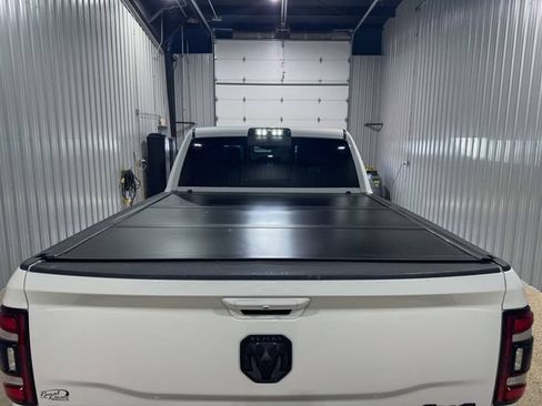 Used 2021 RAM 2500 Laramie w/ Night Edition AWD/4WD image 4