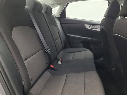 Used 2022 Kia Forte LXS w/ LXS Technology Package image 19