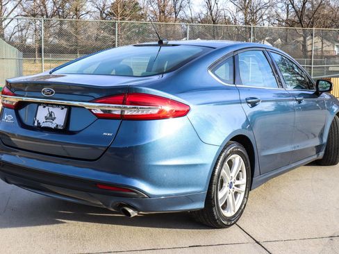Used 2018 Ford Fusion SE image 14