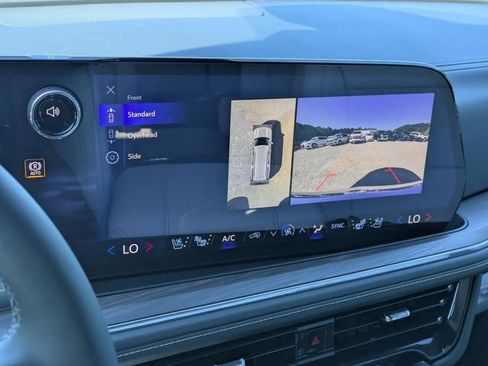 New 2026 Chevrolet Suburban Premier w/ Sun And Tow Package AWD/4WD image 21