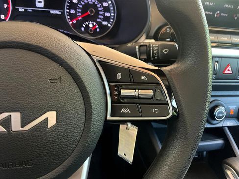 Used 2023 Kia Forte LXS FWD image 11