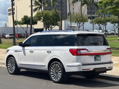 Used 2019 Lincoln Navigator Reserve w/ Cargo Package AWD/4WD image 3