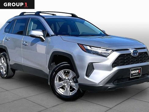 Certified 2024 Toyota RAV4 XLE w/ Convenience Package AWD/4WD image 3
