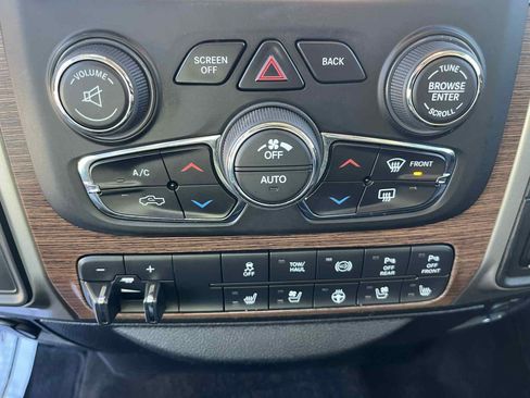 Used 2017 RAM 2500 Laramie image 23