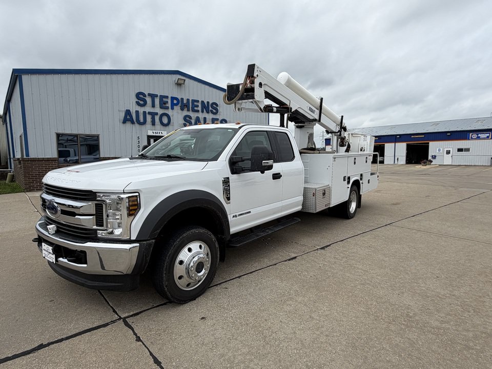 Used 2019 Ford F550 4x4 SuperCab Super Duty w/ XLT Value Package image 1