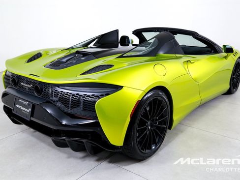 Used 2025 McLaren Artura Spider RWD image 10