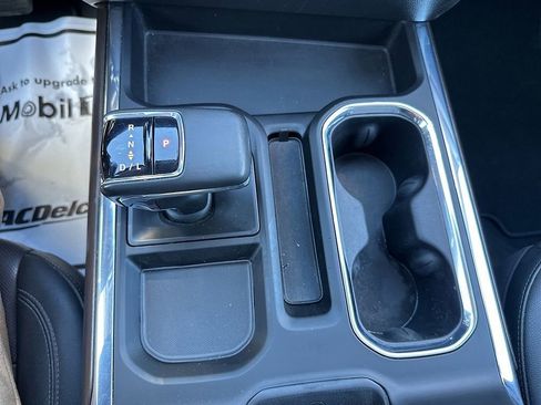 Used 2024 GMC Sierra 1500 SLT w/ SLT Premium Plus Package image 22