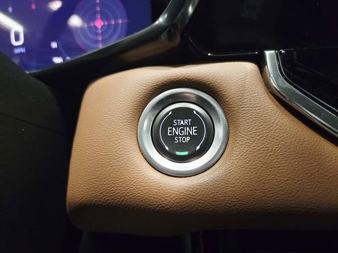 Used 2024 GMC Canyon AT4 w/ AT4 Premium Package image 33