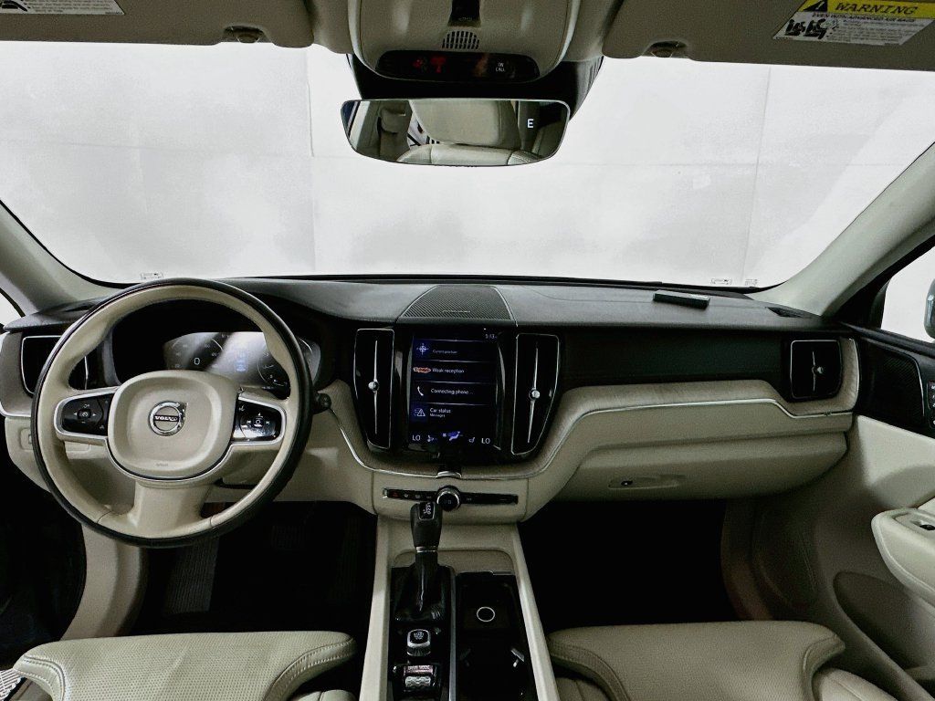 Used 2021 Volvo XC60 T5 Inscription w/ Protection Package Premier FWD image 3