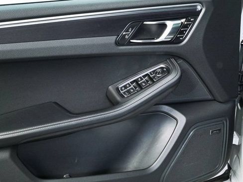 Certified 2024 Porsche Macan GTS AWD/4WD image 6