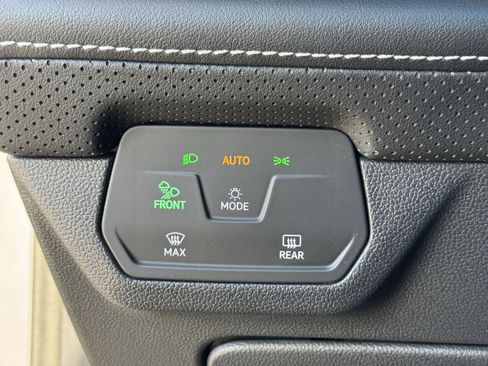 Certified 2025 Volkswagen Atlas SE w/ Panoramic Sunroof Package image 29