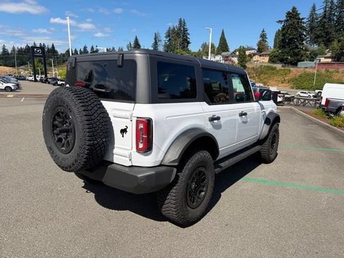 Used 2024 Ford Bronco Wildtrak AWD/4WD image 3