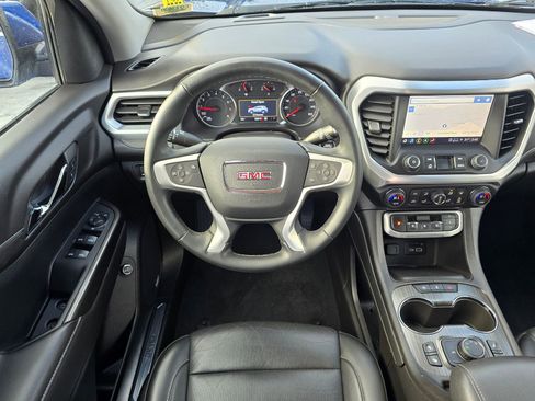 Used 2023 GMC Acadia SLT image 27