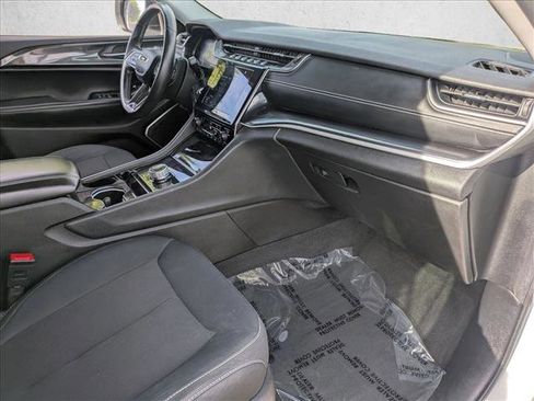 Used 2021 Jeep Grand Cherokee L Laredo w/ Luxury Tech Group I image 21