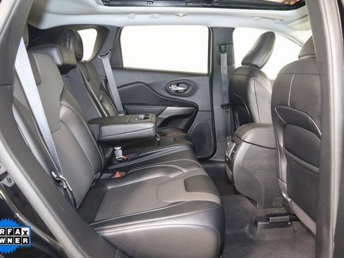 Used 2022 Jeep Cherokee Limited image 13