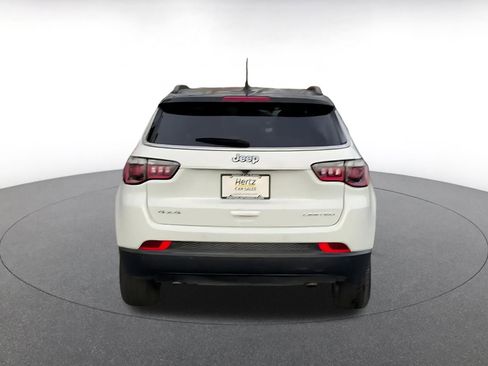 Used 2025 Jeep Compass Limited image 12