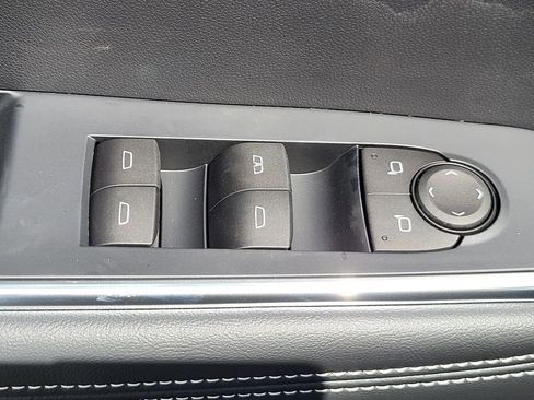 New 2026 GMC Acadia Elevation image 16