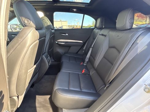Used 2024 Cadillac XT4 Premium Luxury image 30
