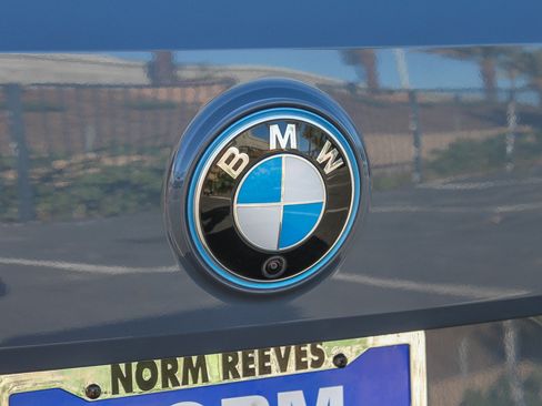 Used 2023 BMW iX xDrive50 w/ Premium Package AWD/4WD image 12
