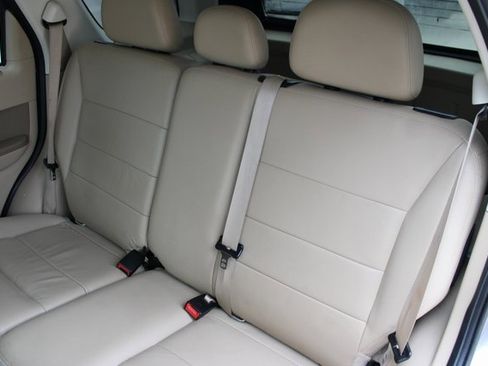 Used 2010 Ford Escape Limited image 30