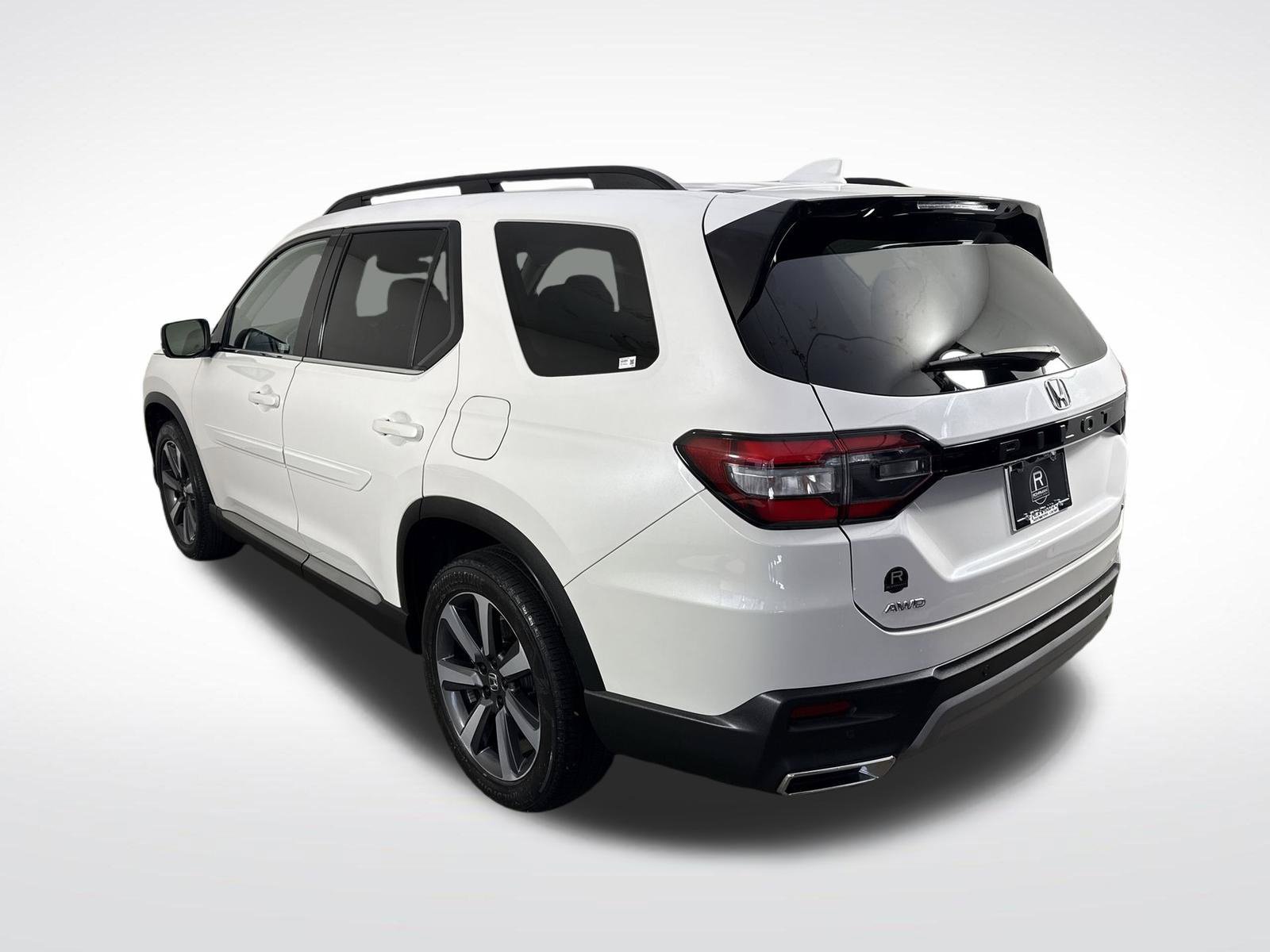 Used 2023 Honda Pilot Touring image 32