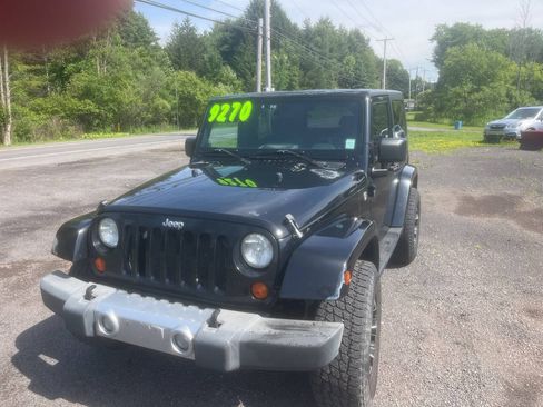 Used 2008 Jeep Wrangler Sahara w/ Dual Top Group AWD/4WD image 3