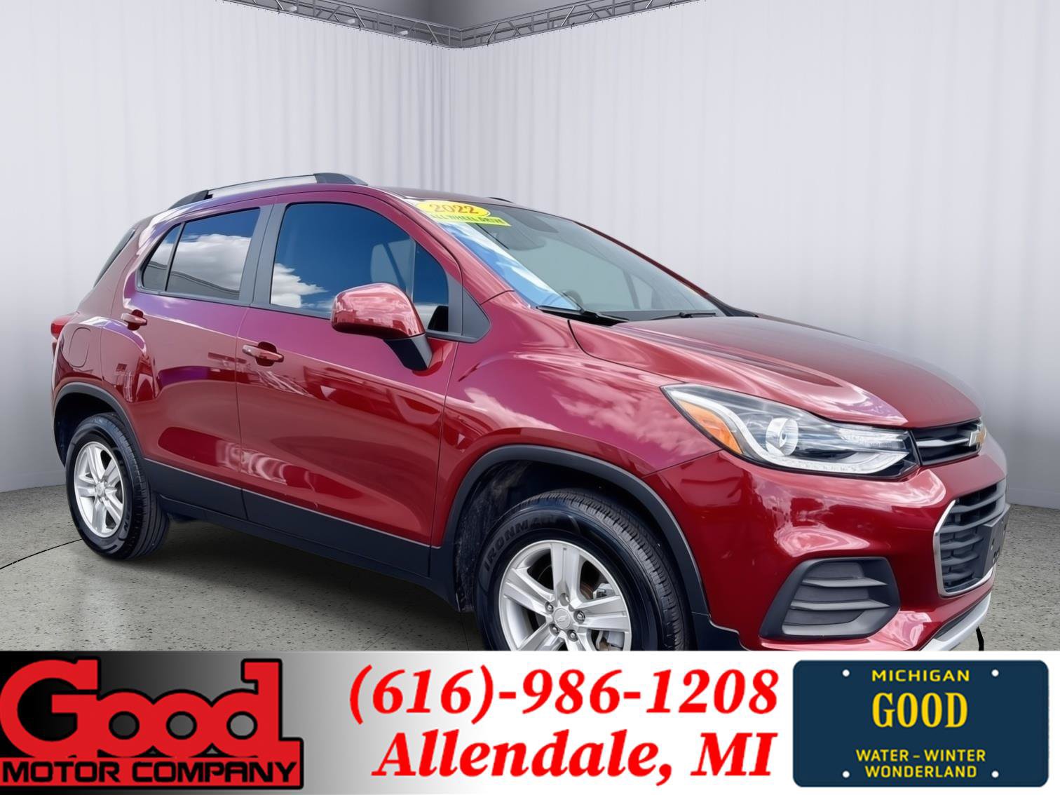 Used 2022 Chevrolet Trax LT w/ LT Convenience Package AWD/4WD image 1