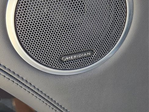 Used 2019 Land Rover Range Rover Autobiography image 21